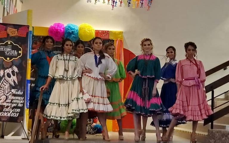Lucen concursantes de belleza vestidos de diseñadoras rarámuris certamen  artesanas diseños - El Sol de Parral | Noticias Locales, Policiacas, sobre  México, Chihuahua y el Mundo